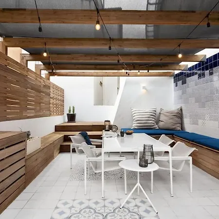 Bica Lux Secret Terrace 2-bedroom Appartamento Lisbona