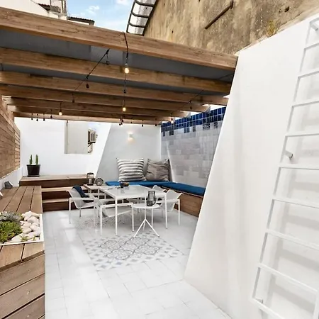 Bica Lux Secret Terrace 2-bedroom * Lisbon