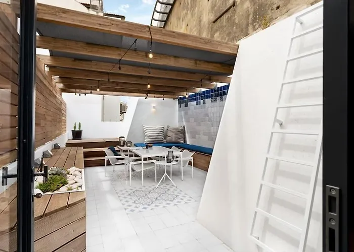 Bica Lux Secret Terrace 2-bedroom * Lisboa