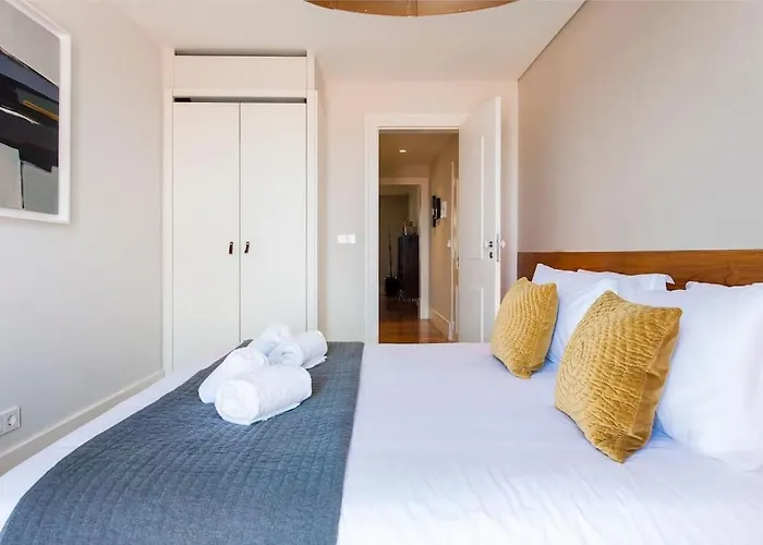 Bica Lux Secret Terrace 2-bedroom شقة