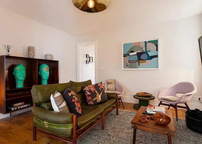 شقة Bica Lux Secret Terrace 2-bedroom Lisboa